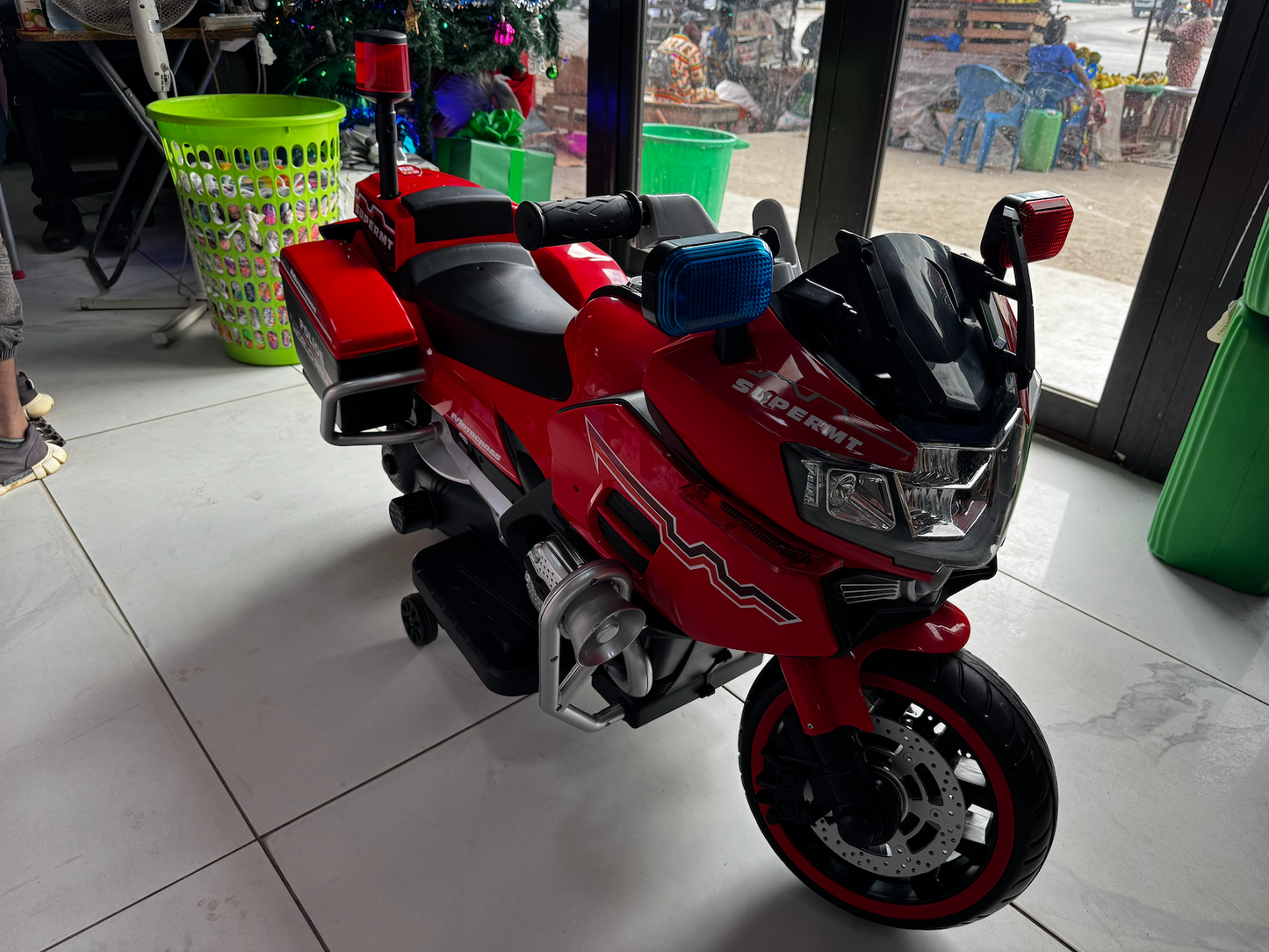 Grand Panier de Basket + 2 Ball